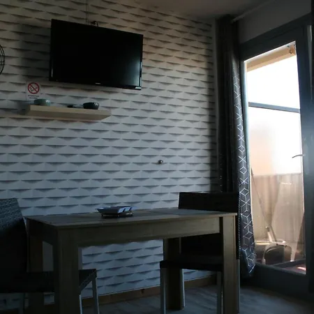 Charmant Studio 20 M De La Plage Canet-en-Roussillon Exterior photo